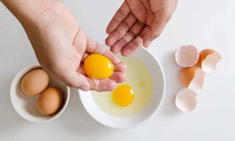 Lòng đỏ tập trung hầu hết dinh dưỡng của quả trứng
