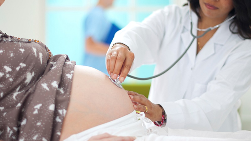 Mẹ bầu cần đặc biệt quan tâm đến các chỉ số bình thường của hội chứng Down khi mang thai