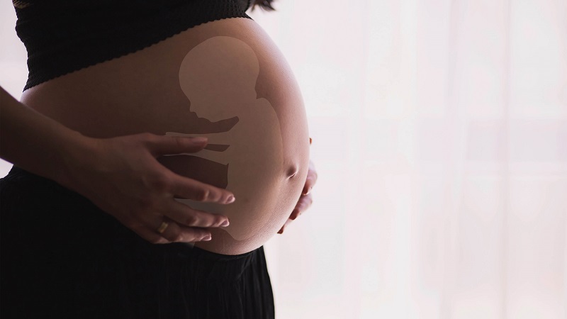 Ở giai đoạn cuối thai kỳ mà đầu của thai nhi không hướng xuống dưới là bất thường