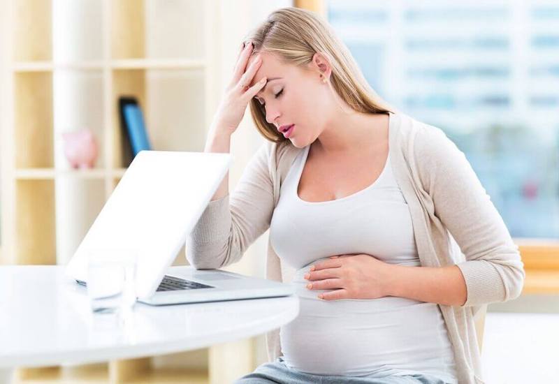 Mệt mỏi liên tục, thường xuyên khát nước là dấu hiệu tiểu đường thai kỳ 3 tháng cuối
