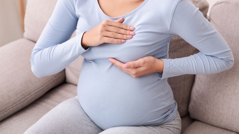 Một số cách mẹ bầu có thể áp dụng để khắc phục và giảm thiểu tình trạng đau ngực khi mang thai