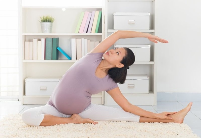 Chị em có thể thực hiện tập luyện các bài tập yoga dành cho mẹ bầu