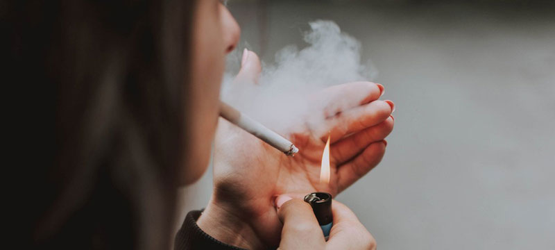 Hút thuốc lá có thể khiến bạn mắc bệnh ung thư lưỡi