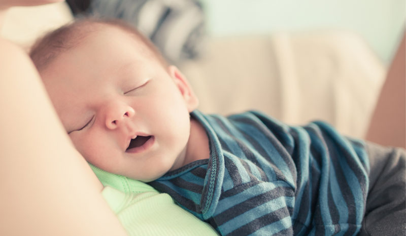 Trẻ sơ sinh thường thở bằng miệng