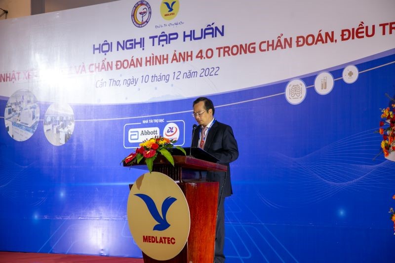 PGS.TS Nguyễn Trung Kiên - Hiệu trưởng trường đại học Y Dược Cần Thơ phát biểu tại hội nghị 