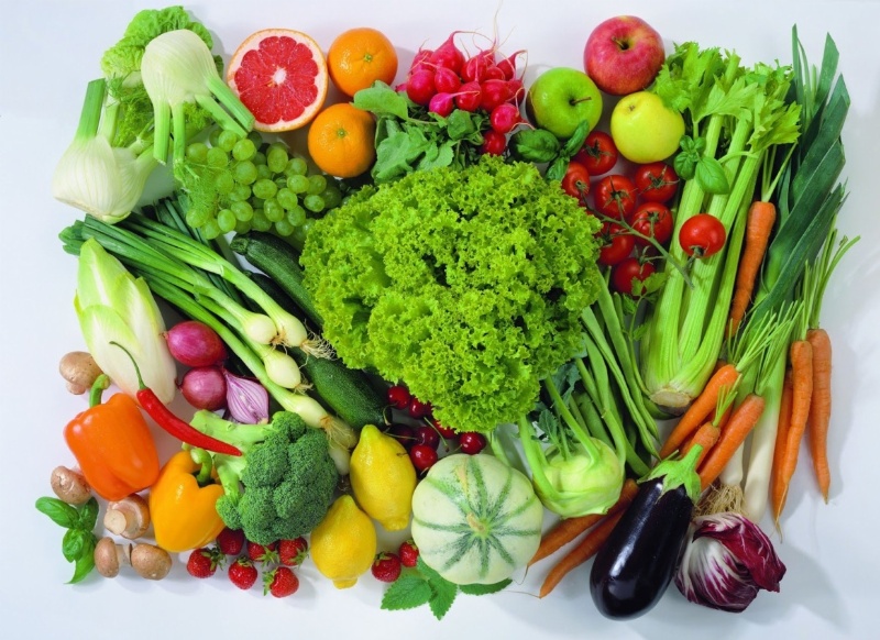 Bổ sung thêm trái cây, rau xanh vào chế độ ăn uống 