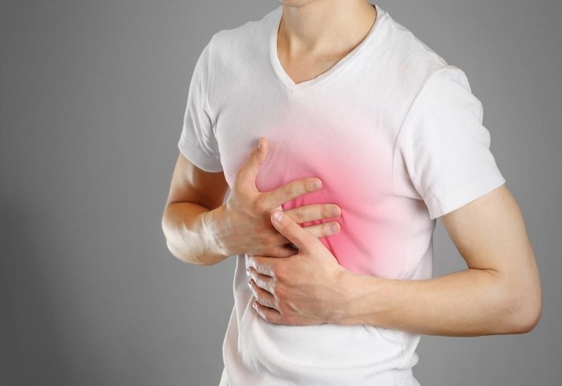 Đau tức ngực có thể do bệnh trào ngược dạ dày