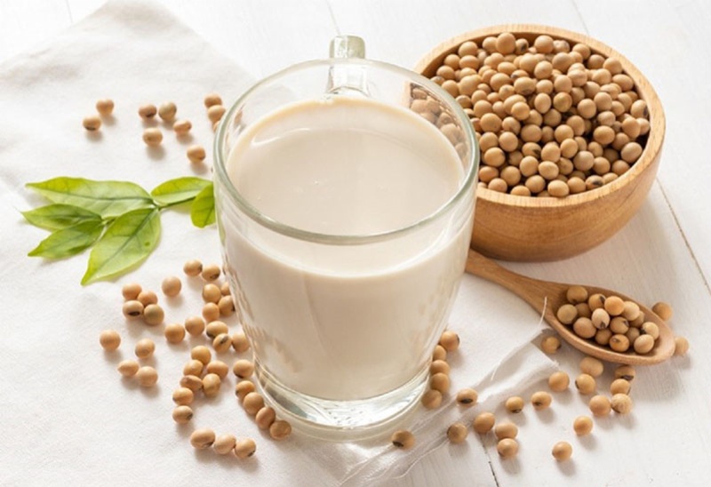 Sữa đậu nành là một thực phẩm có thể bổ sung Peptide cho cơ thể