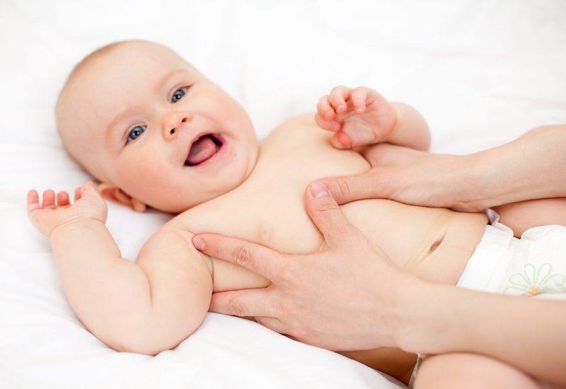 Trẻ sơ sinh tháng thứ 2 đã có những phát triển nhất định về giác quan