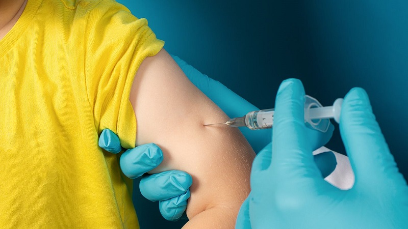 Trẻ dưới 2 tuổi sẽ được tiêm vaccine viêm gan B