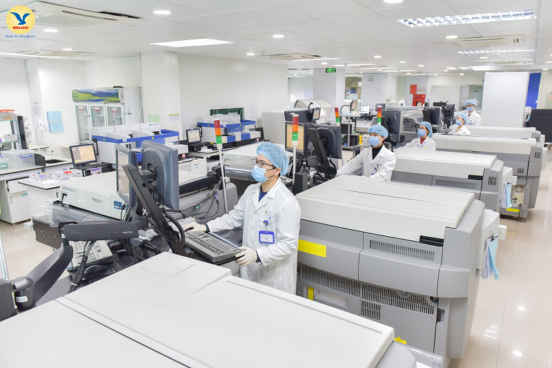Trung tâm Xét nghiệm MEDLATEC với trang thiết bị hiện đại bậc nhất và được kiểm duyệt nghiêm ngặt theo 2 tiêu chuẩn quốc tế ISO 15189:2012 và CAP