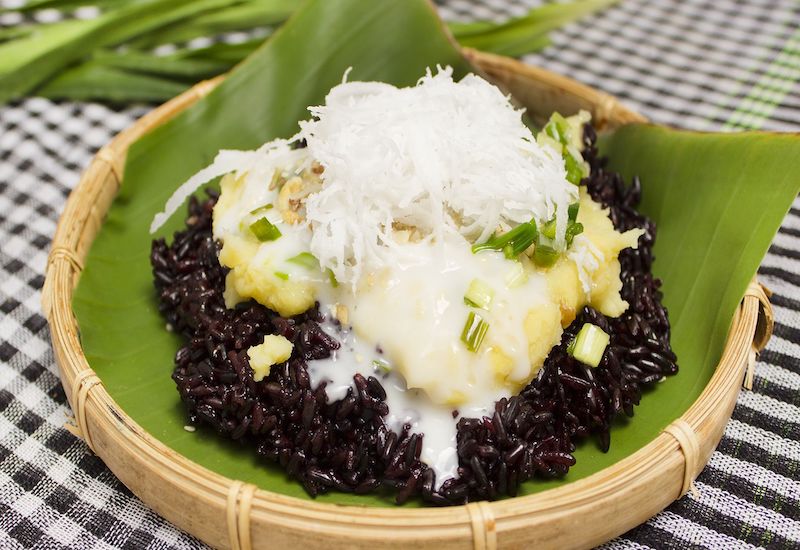 Bệnh cạnh công dụng chữa bệnh, gạo nếp cẩm còn được chế biến thành nhiều món ăn ngon