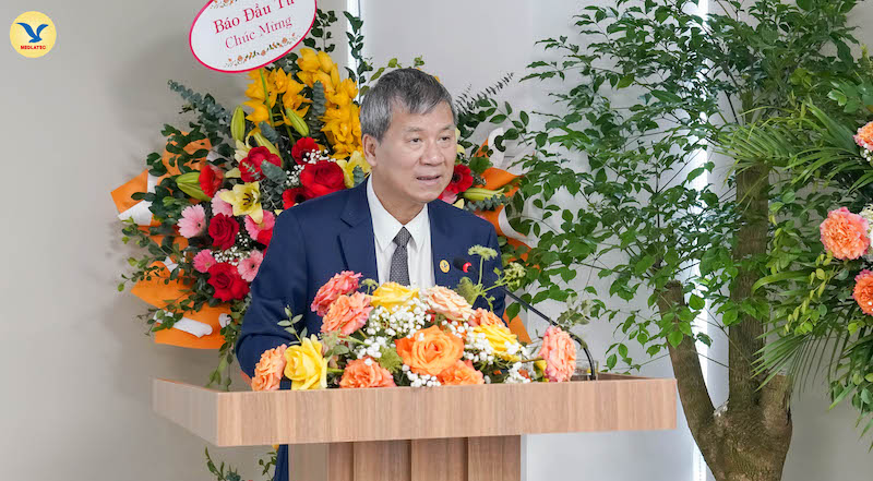 GS.AHLĐ Nguyễn Anh Trí - Chủ tịch Hội đồng Khoa học Công nghệ và Đào tạo MEDLATEC phát biểu tại cuộc họp