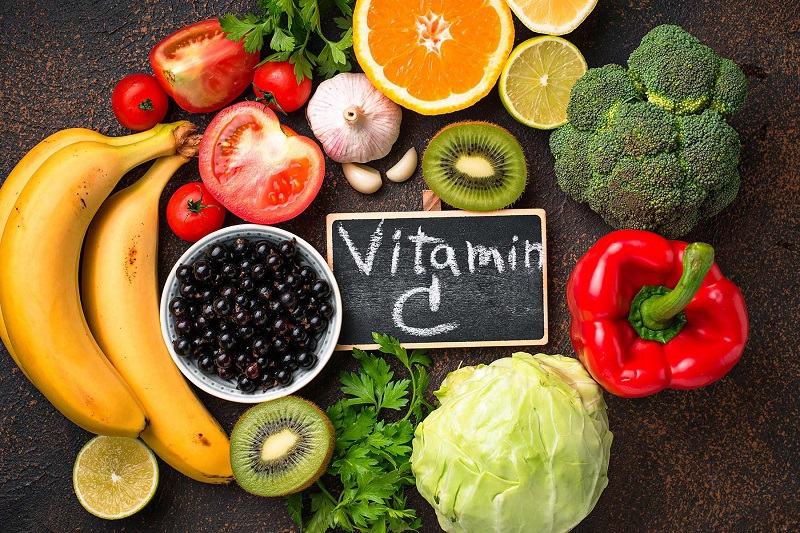 Sử dụng các vitamin C giúp cải thiện chất lượng mạch máu tại khoang mũi