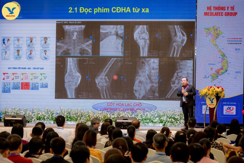 Chuyên gia MEDLATEC chia sẻ kiến thức y khoa hữu ích trong Hội nghị tập huấn “Cập nhật xét nghiệm và chẩn đoán hình ảnh 4.0 trong chẩn đoán, điều trị” tại TP Nha Trang, Khánh Hòa