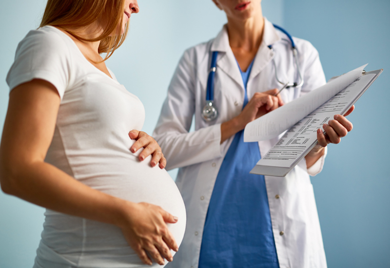 Các mẹ bầu nên chú ý lịch khám thai định kỳ để theo dõi sự phát triển của trẻ