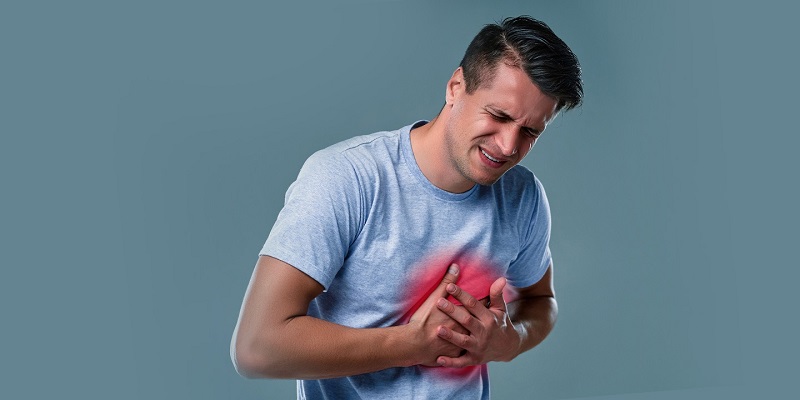 Đốt điện tim có thể gây ra các tác dụng phụ như đau ngực, nhịp tim đập nhanh hoặc chậm
