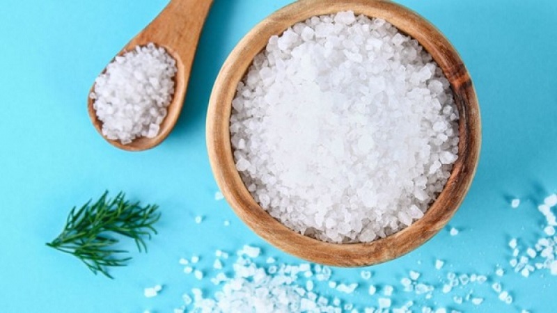 Muối chứa khoảng 40% natri và 60% clorua