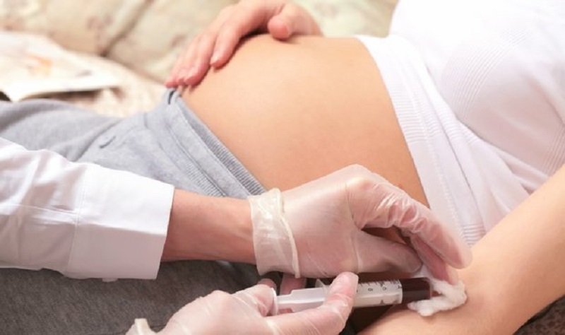 Mẹ bầu có thể xét nghiệm tiểu đường với dịch vụ lấy mẫu tận nơi của MEDLATEC