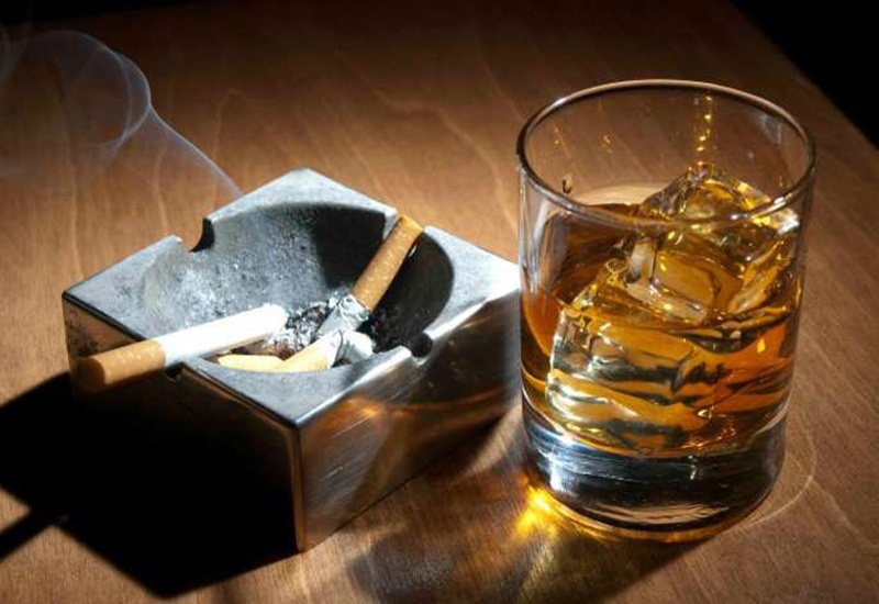 Loại bỏ bia rượu, thuốc lá để bảo vệ tiểu não