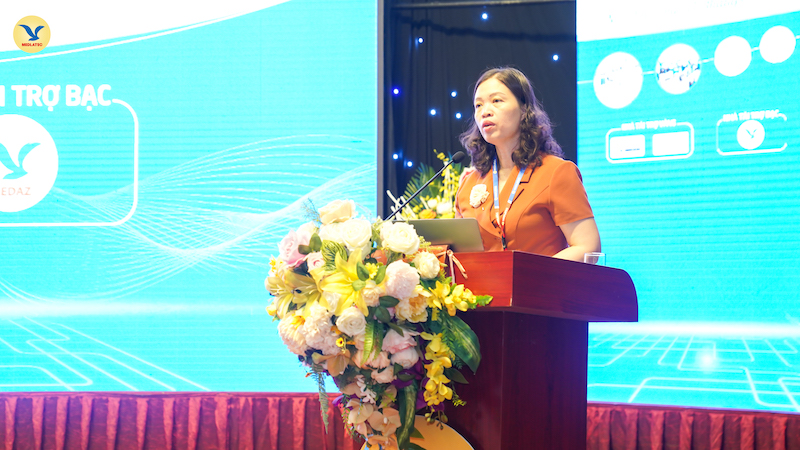ThS.BSCKII Phạm Thị Phương Hạnh - Phó Giám đốc Sở Y tế Ninh Bình phát biểu tại hội nghị