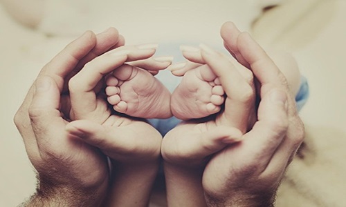 xét nghiệm lấy máu gót chân đặc biệt quan trọng cho trẻ sơ sinh và trẻ nhỏ