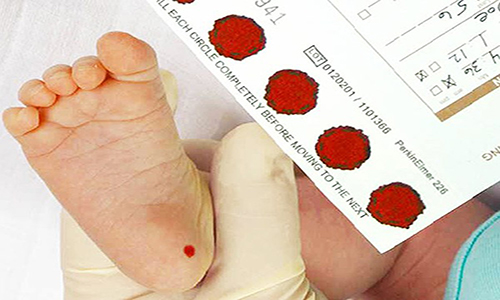 xét nghiệm lấy máu gót chân đặc biệt quan trọng cho trẻ sơ sinh và trẻ nhỏ