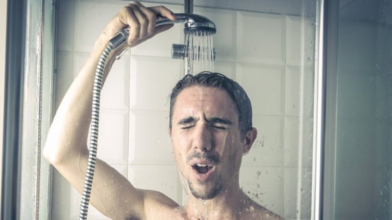 Tắm nước nóng có thể làm ảnh hưởng tới quá trình sản sinh tinh trùng