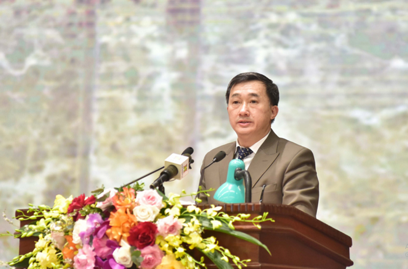 Thứ trưởng Bộ Y tế Trần Văn Thuấn phát biểu tại hội nghị