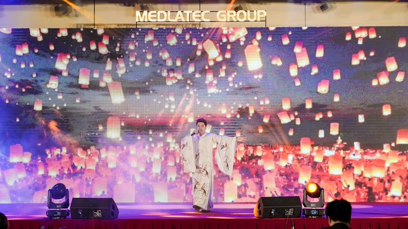 Ca sĩ, BSCKI. Thanh Tuấn -  MEDLATEC Việt Nam thể hiện ca khúc Điều răn trong tháng cô hồn