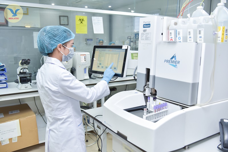 Hệ thống Y tế MEDLATEC đáp ứng đầy đủ xét nghiệm chẩn đoán Adenovirus bằng phương pháp test nhanh và test PCR