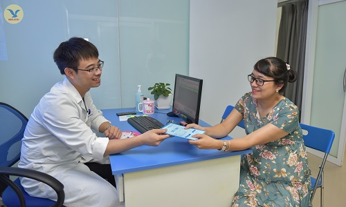 Bác sỹ tư vấn khám thai định kỳ tại Bệnh viện đa khoa MEDLATEC