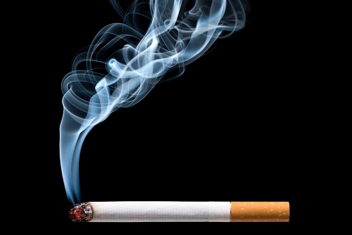 Nghiện thuốc lá trực tiếp làm hỏng lá phổi, gia tăng nguy cơ hình thành những cục máu đông 