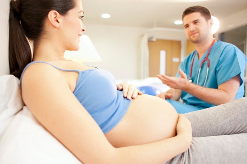 Khám thai thường xuyên để theo dõi sự phát triển của thai nhi