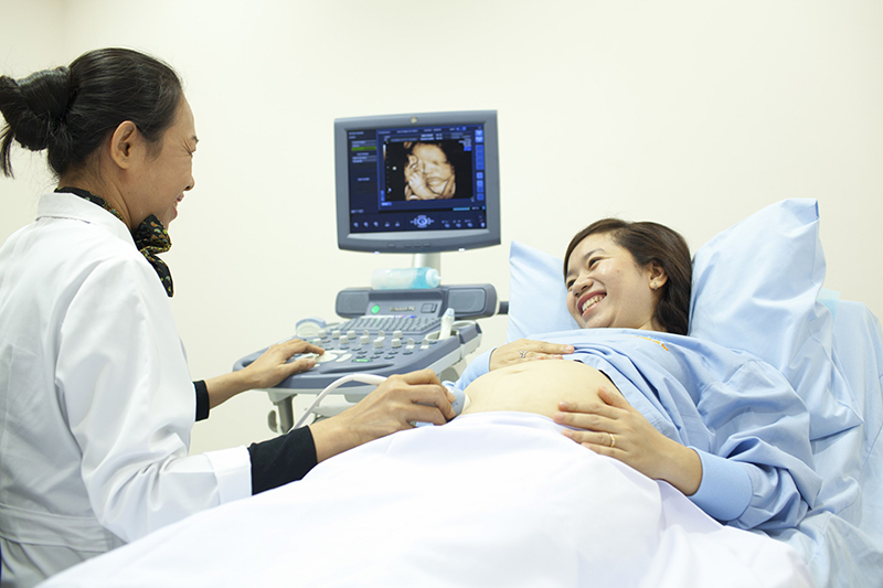 Mẹ bầu nên thực hiện siêu âm trong suốt thời gian diễn ra thai kỳ