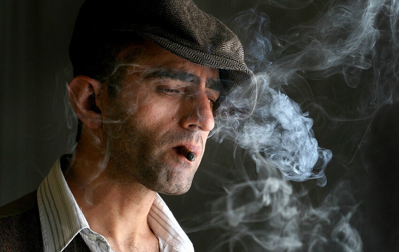 Người thường xuyên sử dụng thuốc lá nên tầm soát ung thư vòm họng