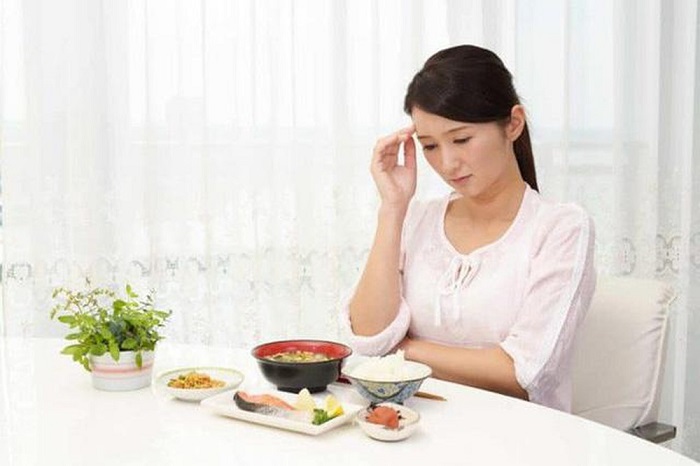 Mệt mỏi, chán ăn kéo dài có thể là biểu hiện của gan nhiễm mỡ