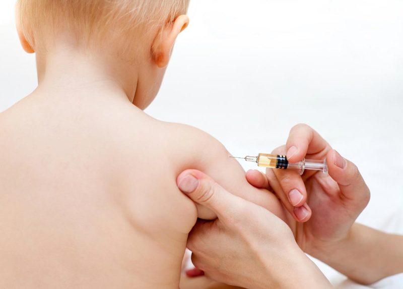 Tiêm vắc xin MMR II cho trẻ đủ mũi