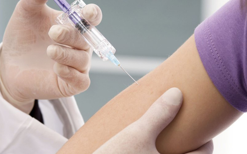 Người lớn cũng nên tiêm nhắc lại vắc xin để bảo vệ sức khỏe hiệu quả
