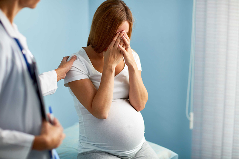 Phụ nữ mang thai khi có độ tuổi tương đối cao là đối tượng cần phải thực hiện xét nghiệm sàng lọc trước sinh NIPT