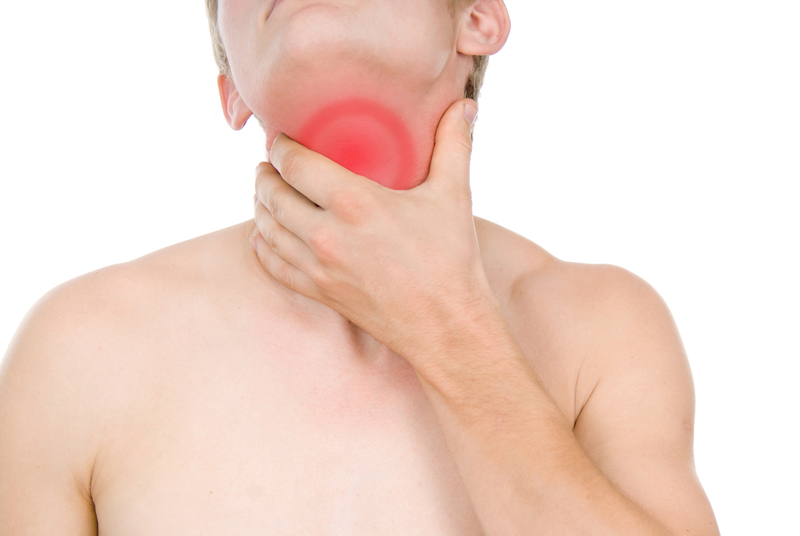 Các dấu hiệu bất thường ở cổ họng có thể là triệu chứng của ung thư vòm họng