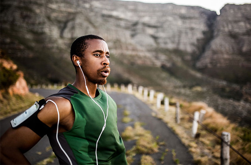 Làm thế nào để thở đúng cách khi chạy bộ?
