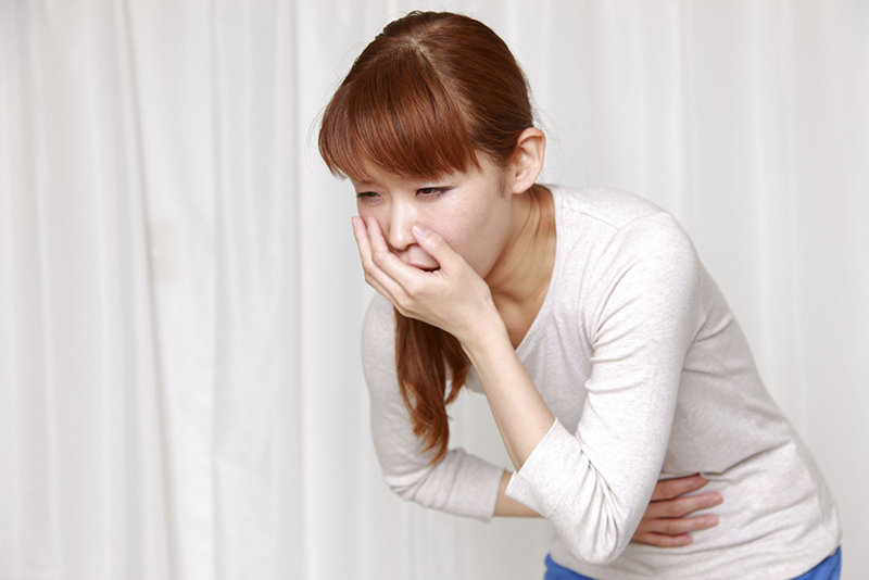 Đau đầu chóng mặt và buồn nôn là những triệu chứng gì?
