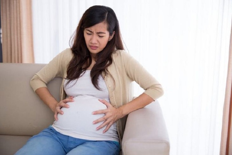 Đau bao tử khi mang thai là triệu chứng gì?
