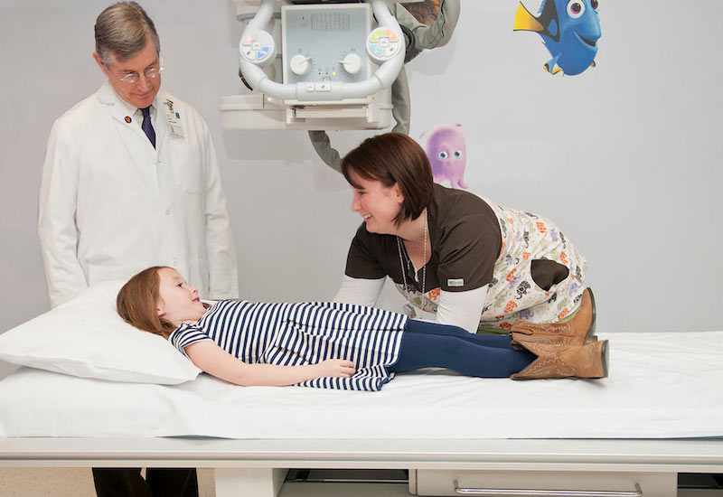 Khi nào bé cần được chụp X-quang phổi?
