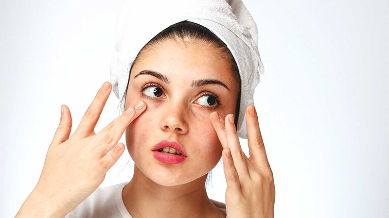 Những nguyên nhân chính gây ra dị ứng da mặt và mụn nổi?
