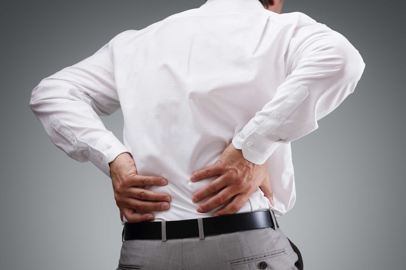 Thoái hóa cột sống thắt lưng là một trong những nguyên nhân chính gây đau lưng ở độ tuổi nào?
