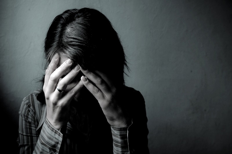 Bệnh bệnh trầm cảm có nguy hiểm không là gì? Triệu chứng và điều trị
