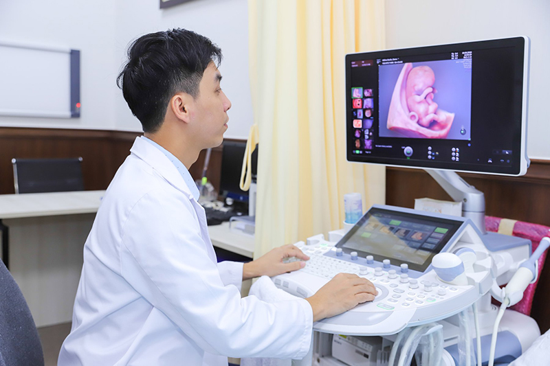 Siêu âm 4D nhiều có những ưu điểm và ứng dụng cụ thể trong chẩn đoán thai nhi hay không?