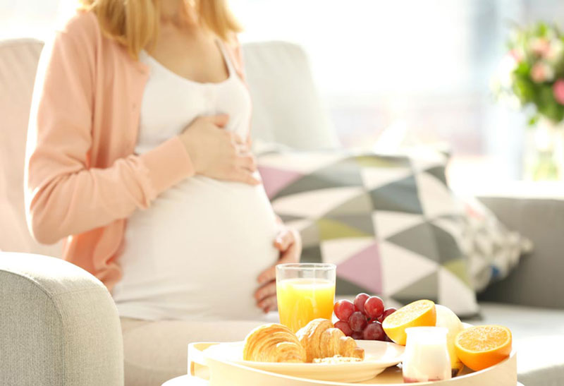 Does one need to refrain from eating before going for a prenatal ultrasound scan?